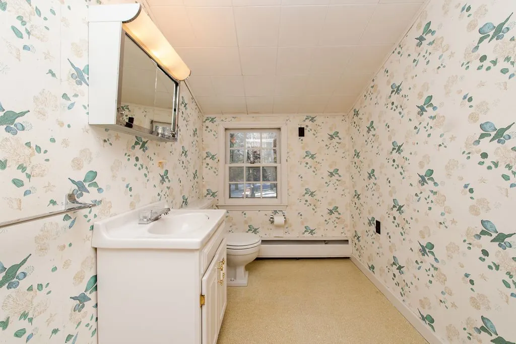 69 Bellamy Road Dover NH 03820