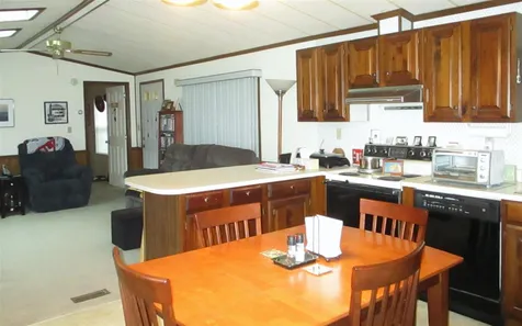 32 Tricia Street Seabrook NH 03874