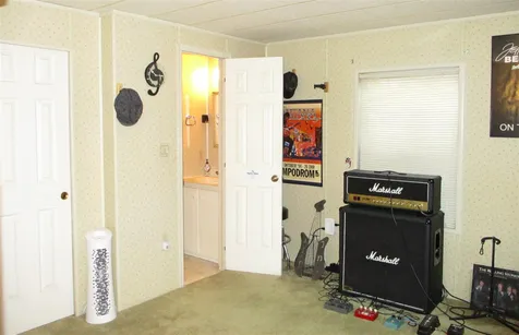 32 Tricia Street Seabrook NH 03874