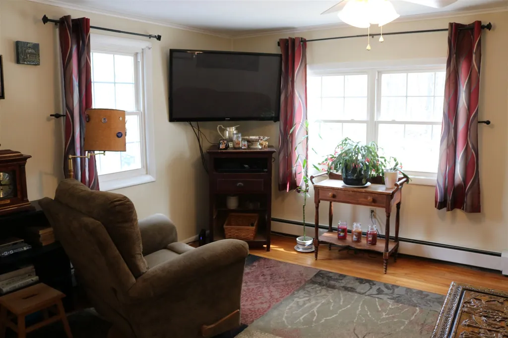 98 Meadow Pond Road Gilmanton NH 03237