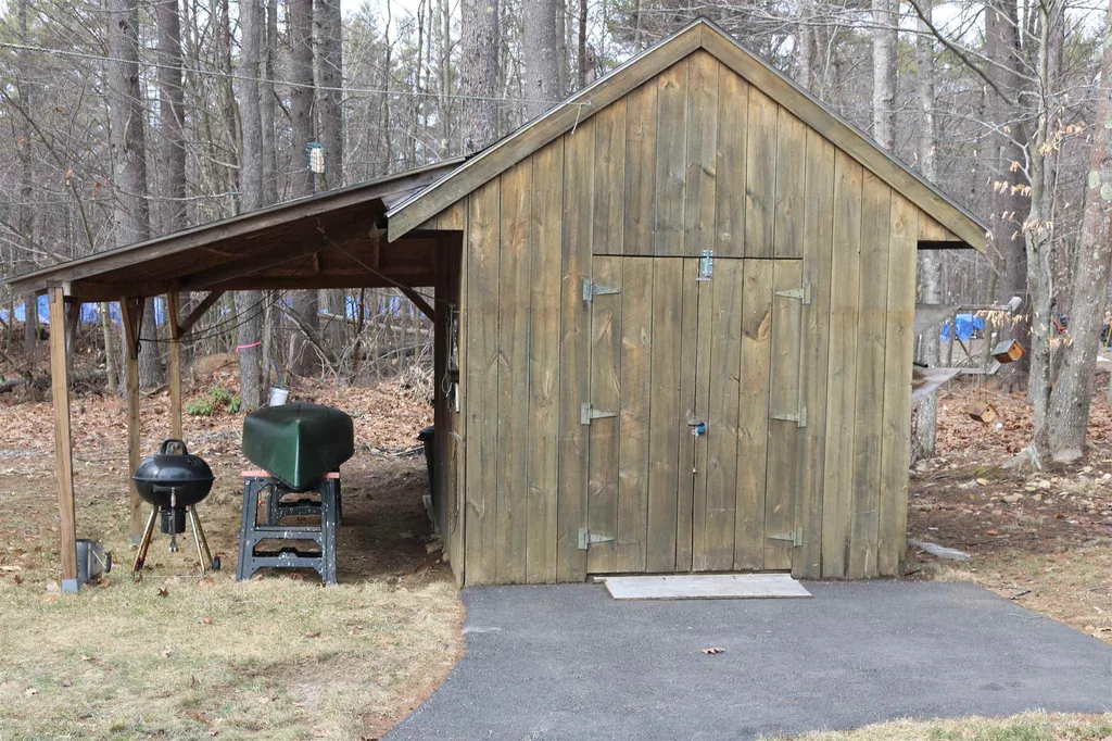 98 Meadow Pond Road Gilmanton NH 03237
