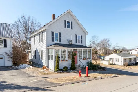 29 Cedar Street Laconia NH 03246