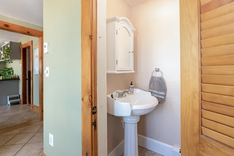 29 Cedar Street Laconia NH 03246