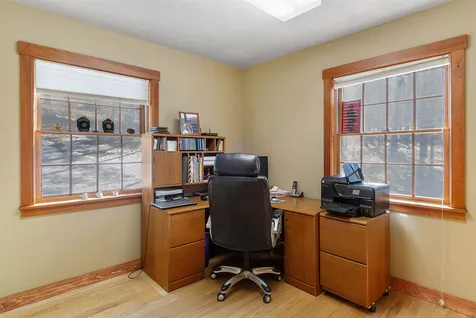 100 Nolan Bend Hartford VT 05001