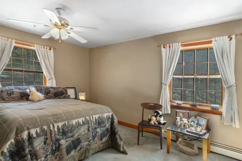 100 Nolan Bend Hartford VT 05001