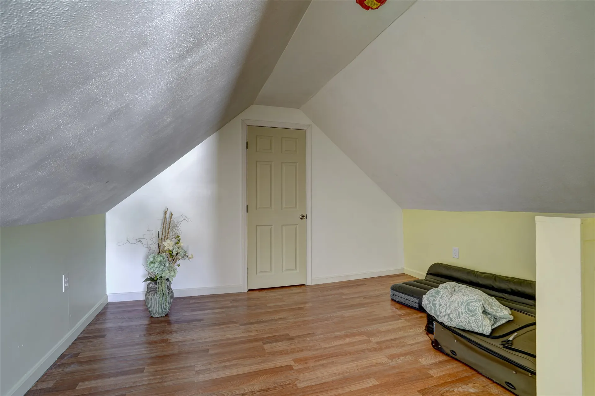 28 Ash Street Nashua NH 03060