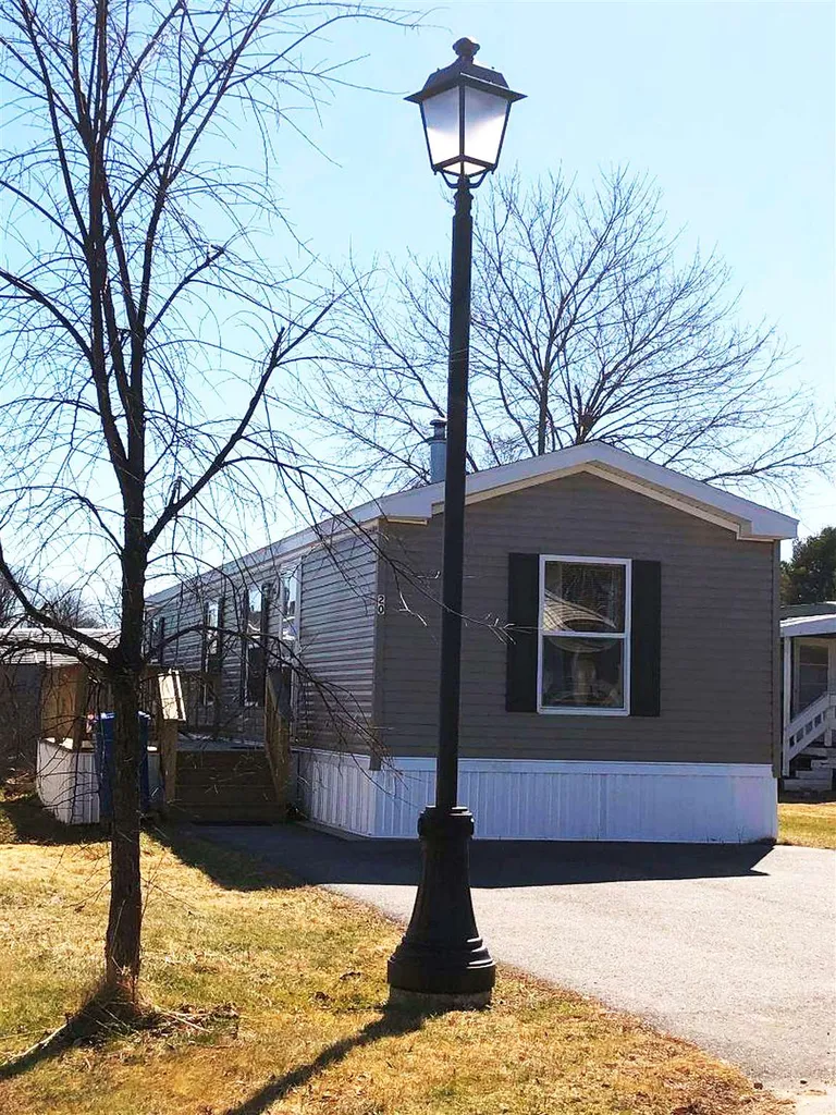 6 Cutts Road Kittery ME 03904
