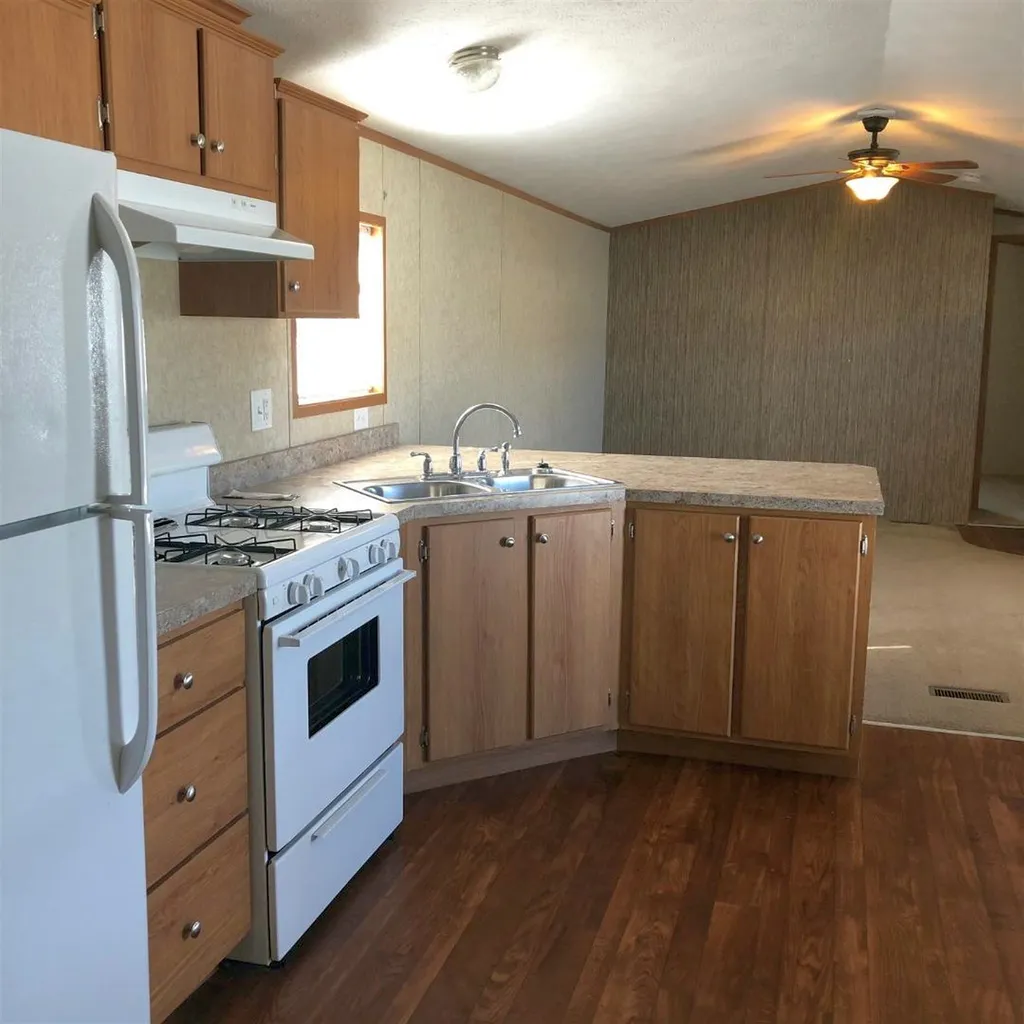 6 Cutts Road Kittery ME 03904