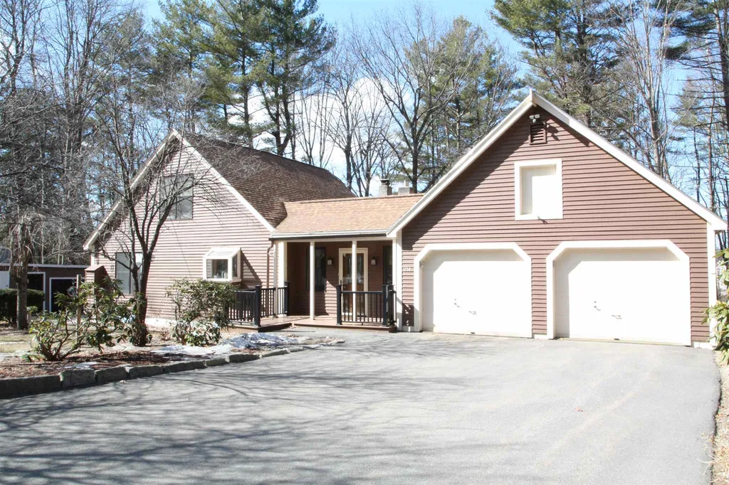 214 Beacon Hill Road Pembroke NH 03275-3300