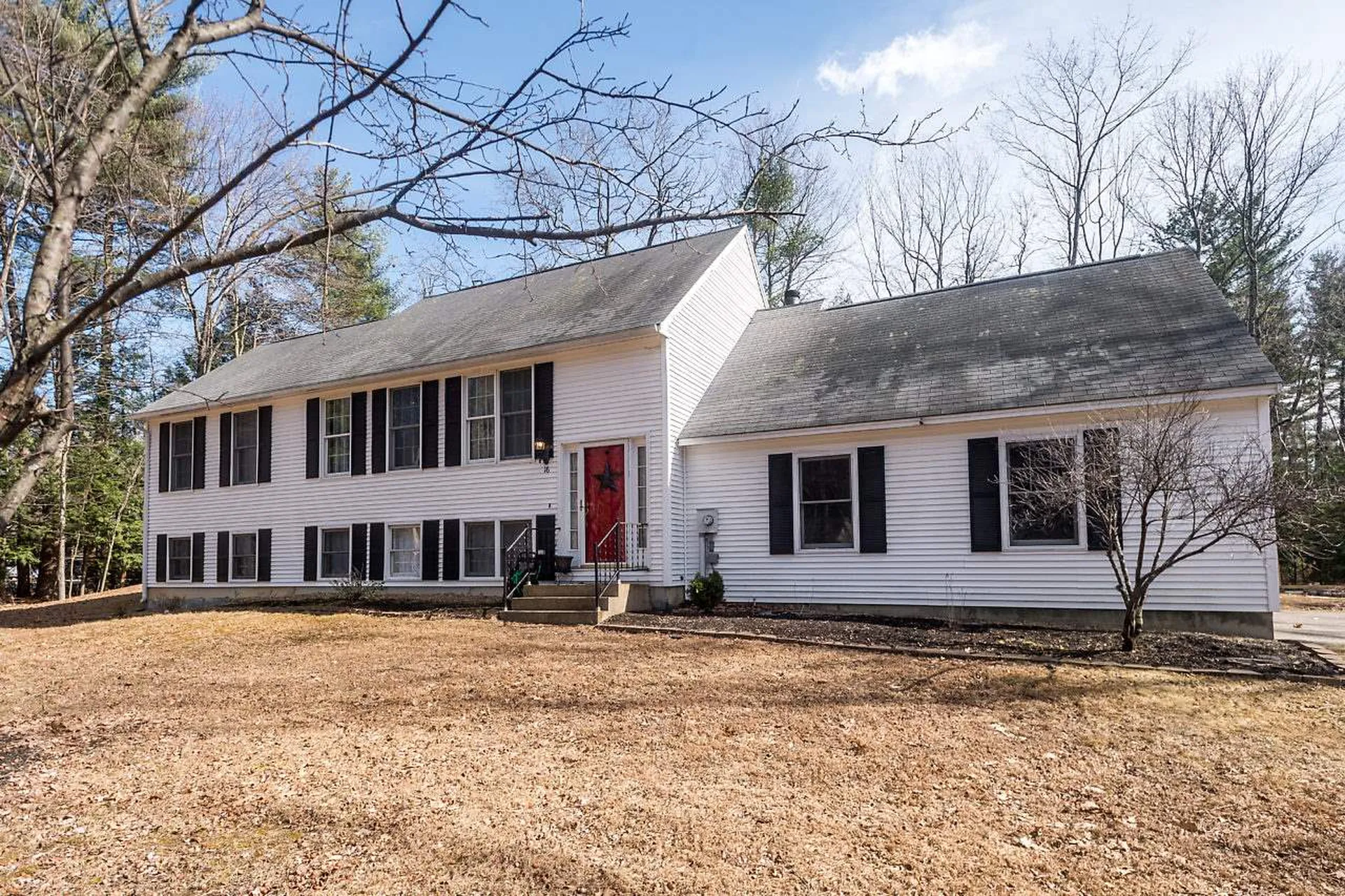 16 Meadow Lane Rochester NH 03867