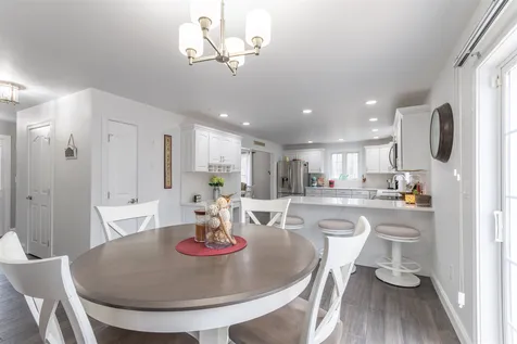 3 Cove Drive Derry NH 03038