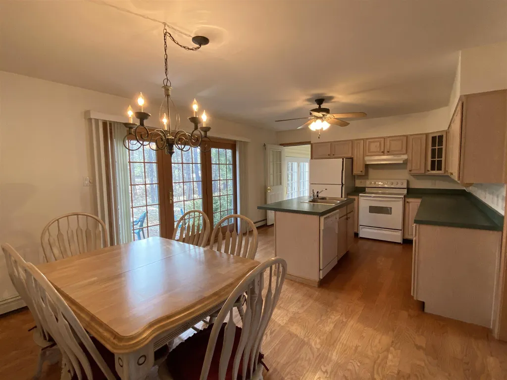 84 General John Sullivan Way Rollinsford NH 03869