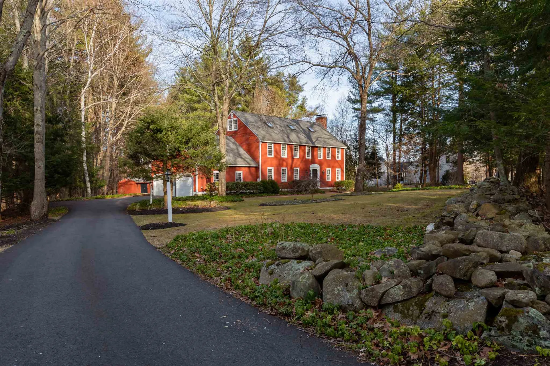 12 Coach Road Stratham NH 03885