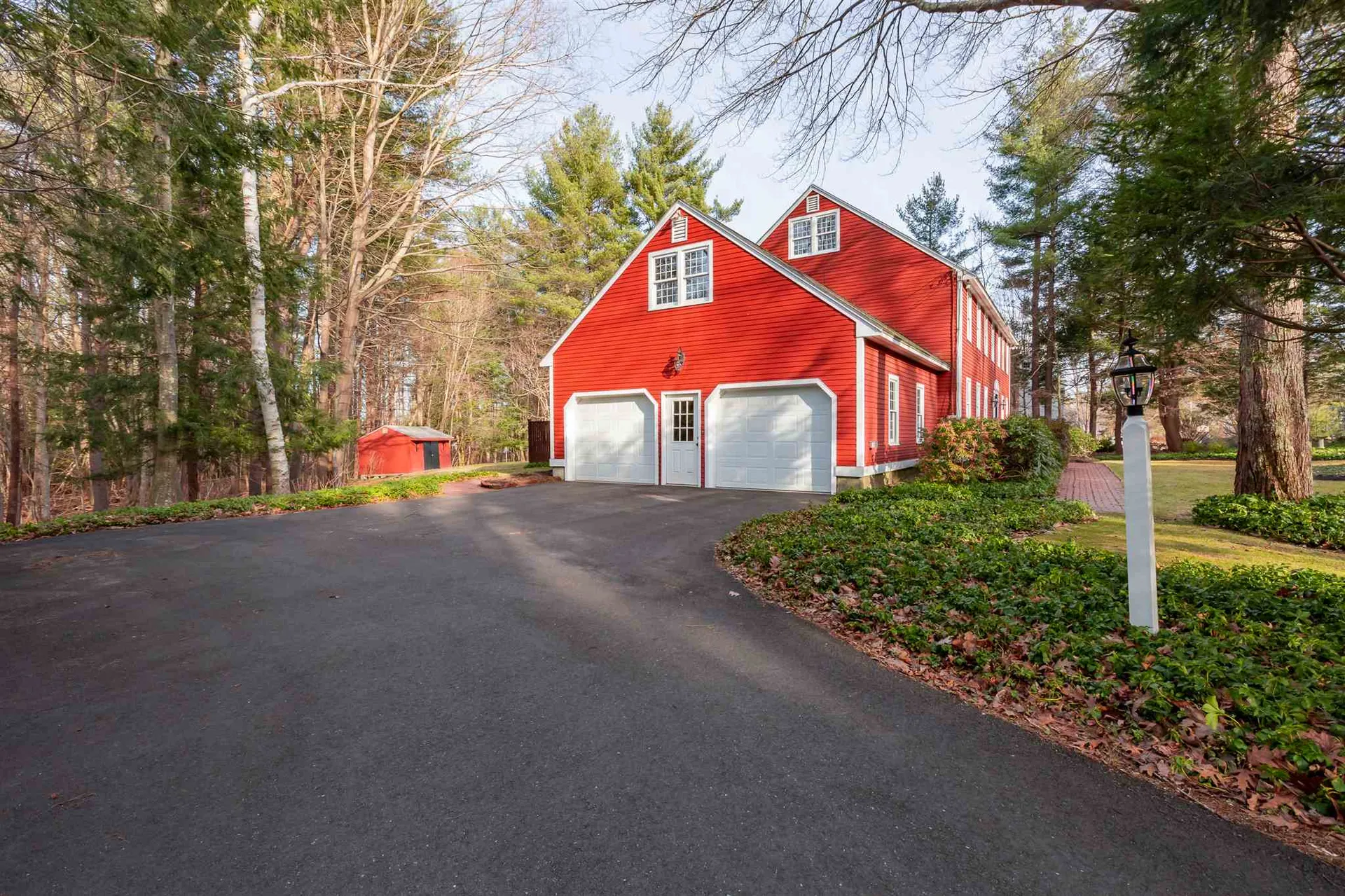 12 Coach Road Stratham NH 03885