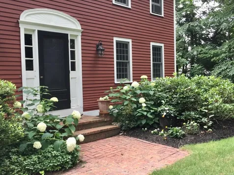 12 Coach Road Stratham NH 03885