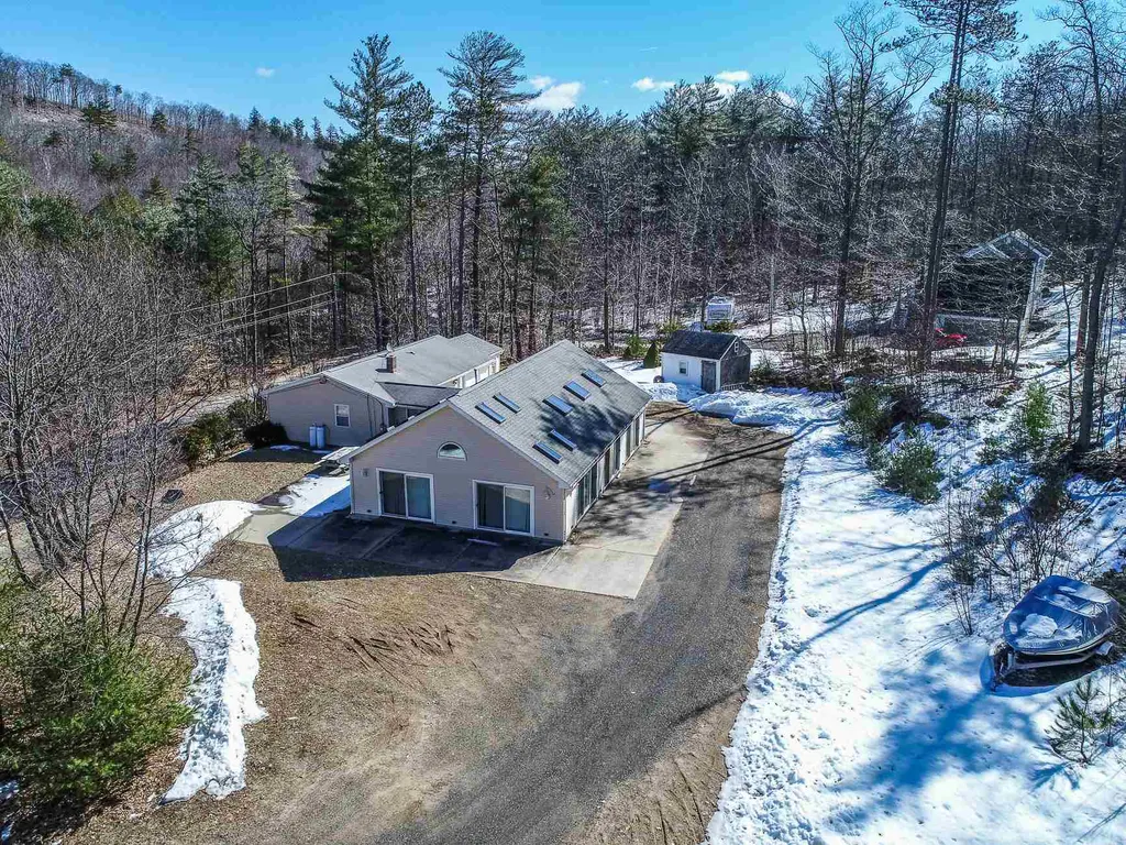 699 Kings Highway Middleton NH 03887-6206