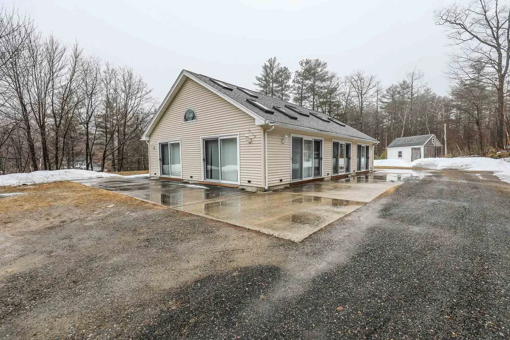 699 Kings Highway Middleton NH 03887-6206