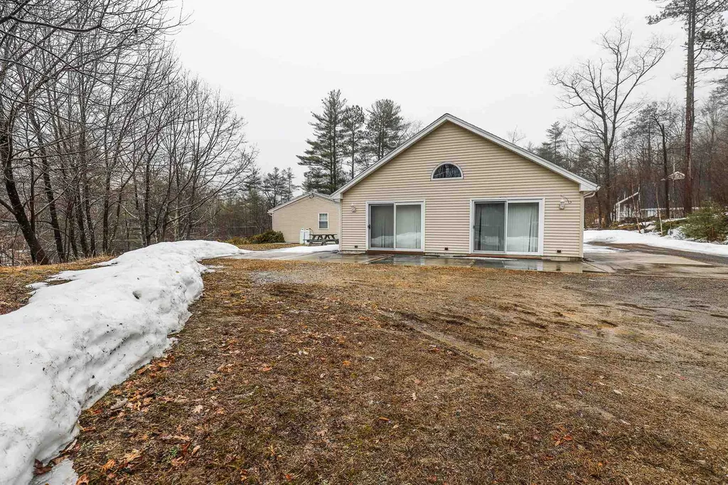 699 Kings Highway Middleton NH 03887-6206