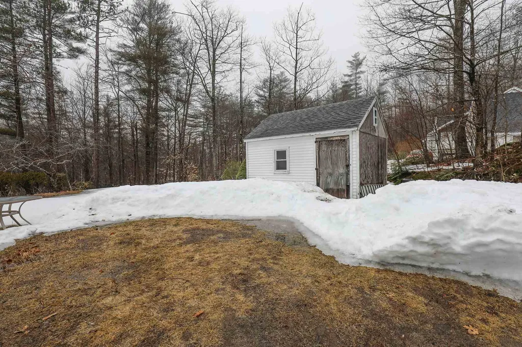 699 Kings Highway Middleton NH 03887-6206