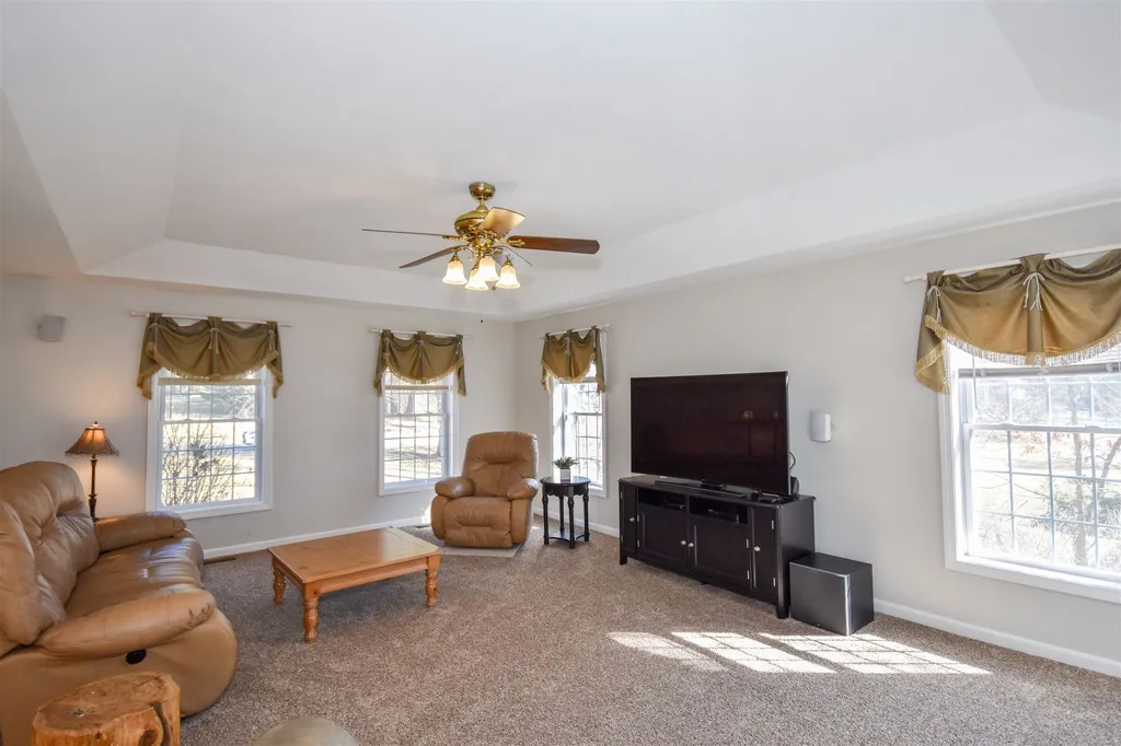 12 Quaker Lane Dover NH 03820