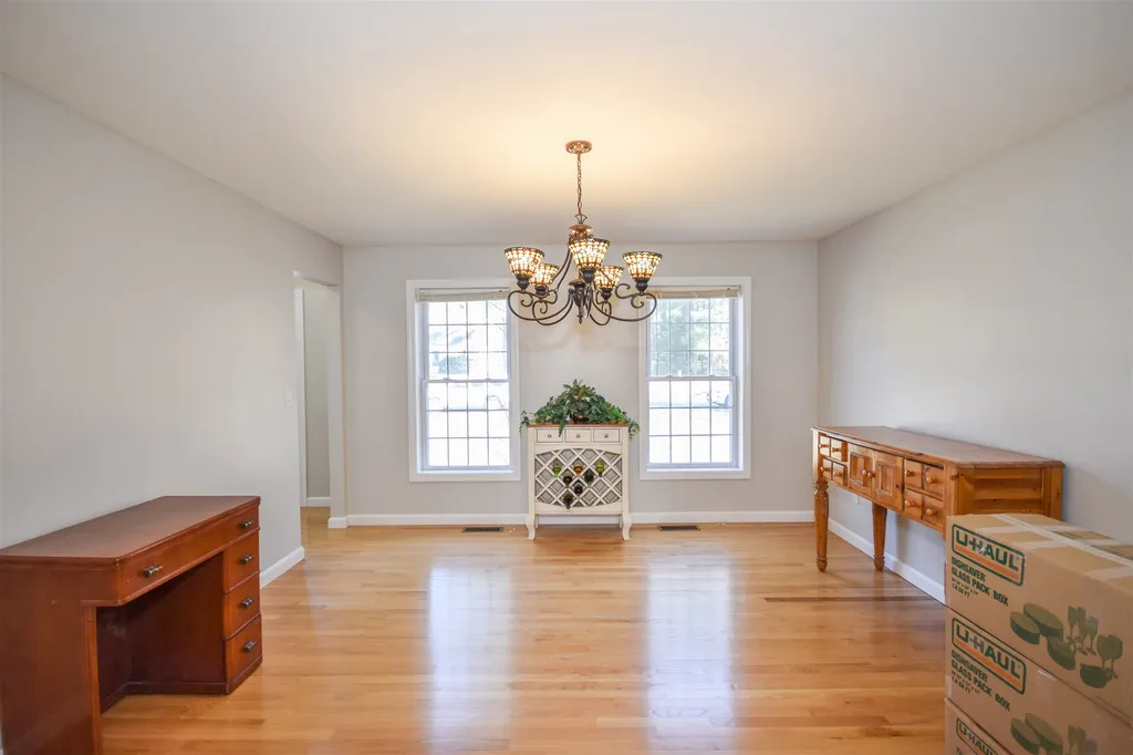 12 Quaker Lane Dover NH 03820