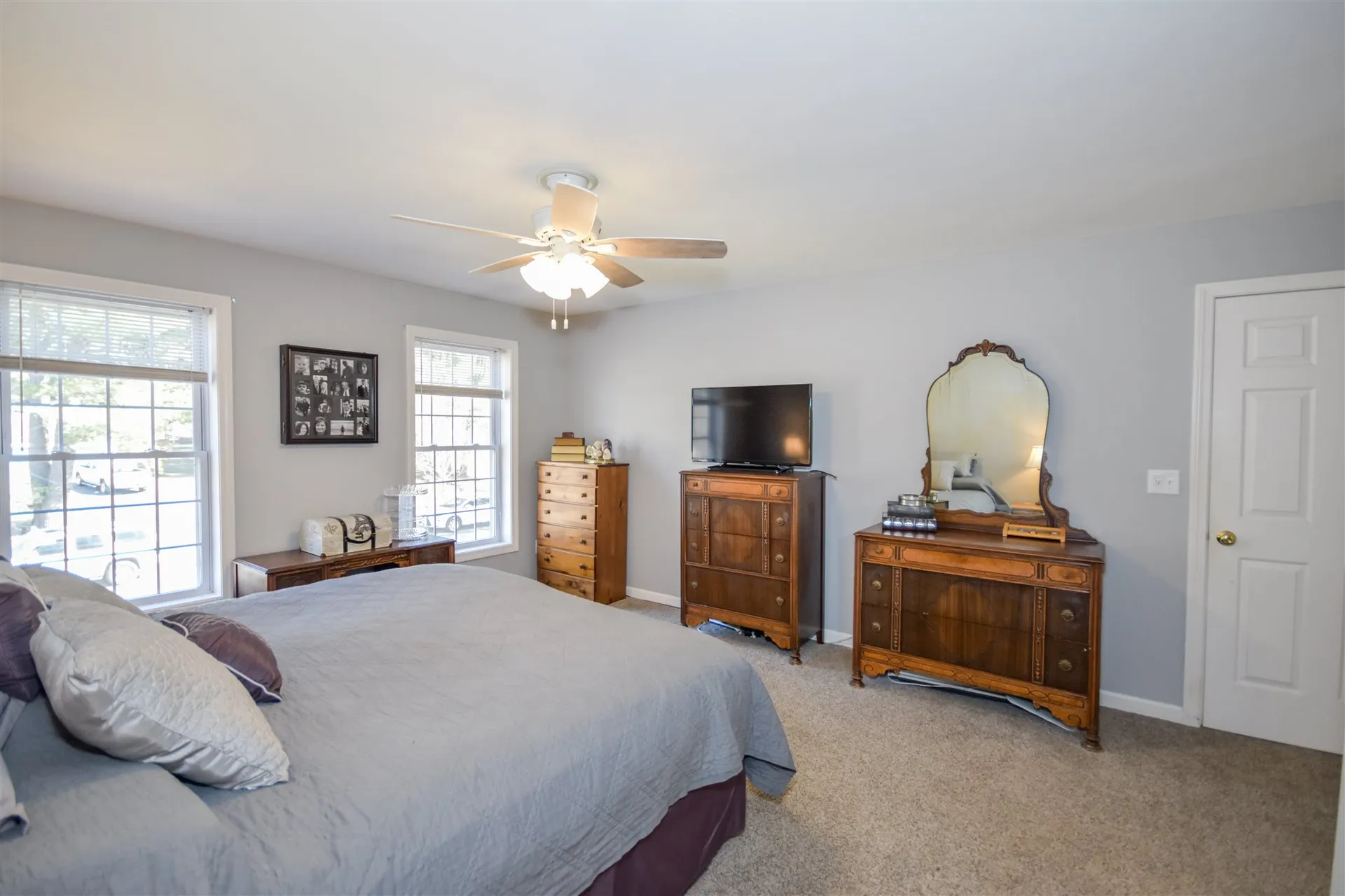 12 Quaker Lane Dover NH 03820