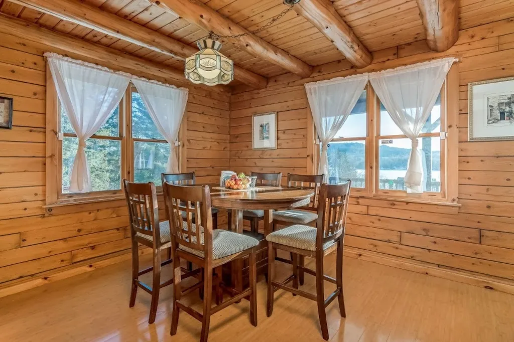 979 W Shore Road Cabot VT 05647