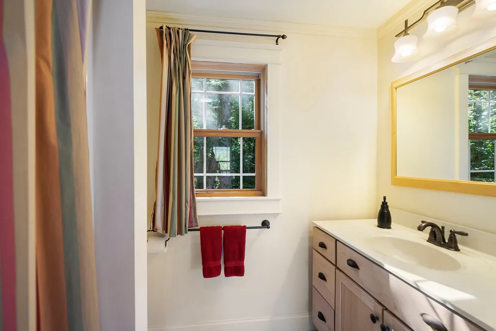 48 Frye Road Moultonborough NH 03254