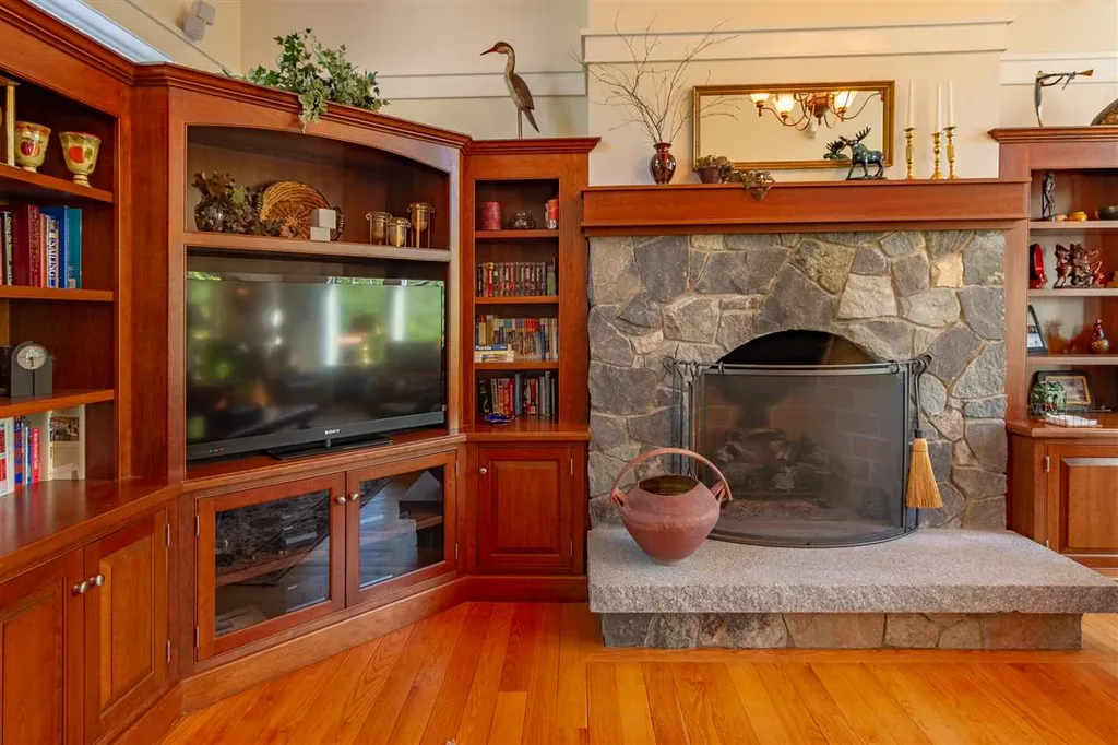 170 Black Mountain Road Lincoln NH 03251