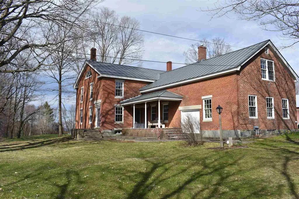 139 Woods Hollow Road Westford VT 05452