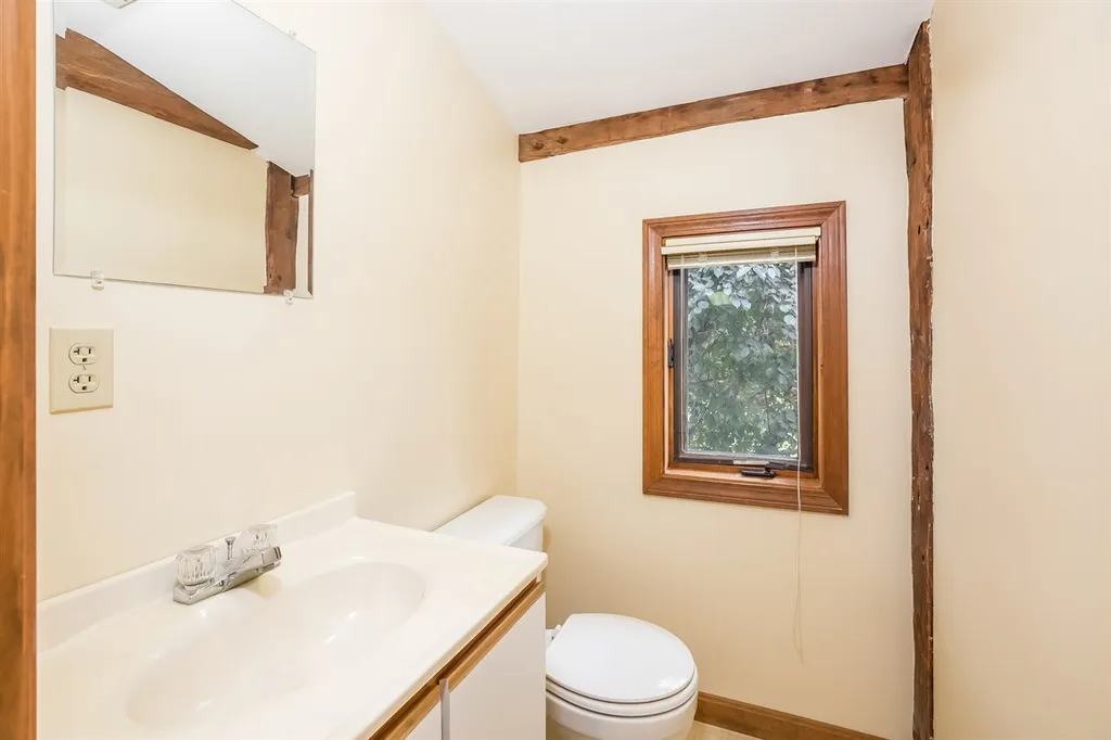 1230 White Mountain Highway Ossipee NH 03864