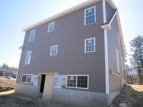 7 Carole Court Rochester NH 03868
