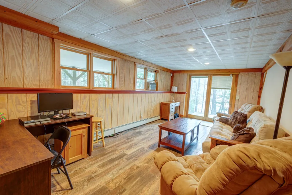 41 Richardson Shores Road Moultonborough NH 03254