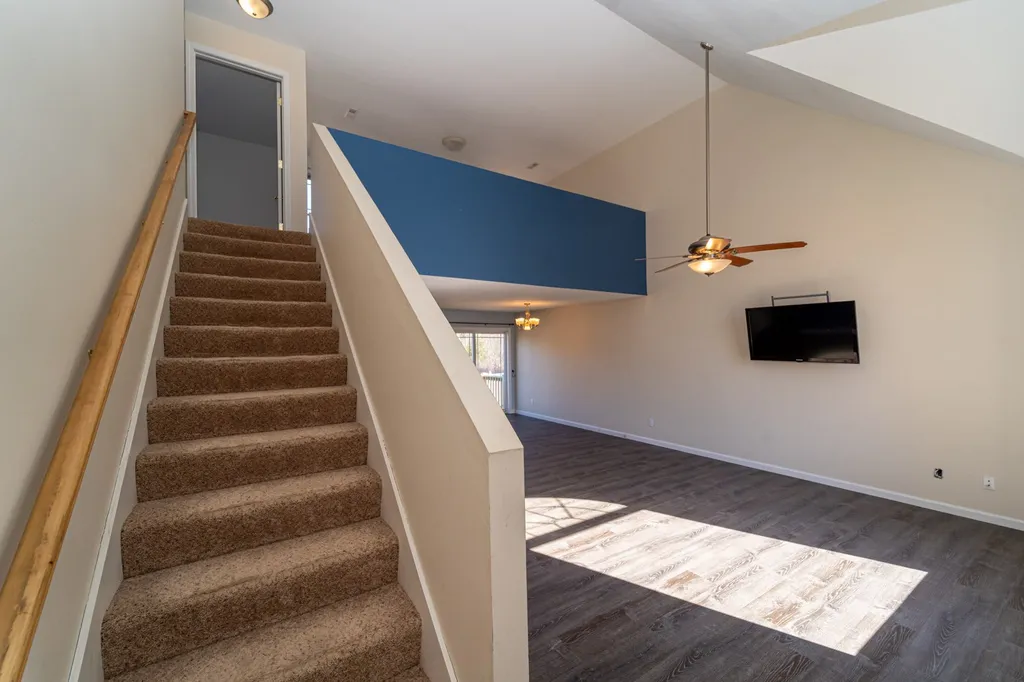 12 Gladiola Way Dover NH 03820