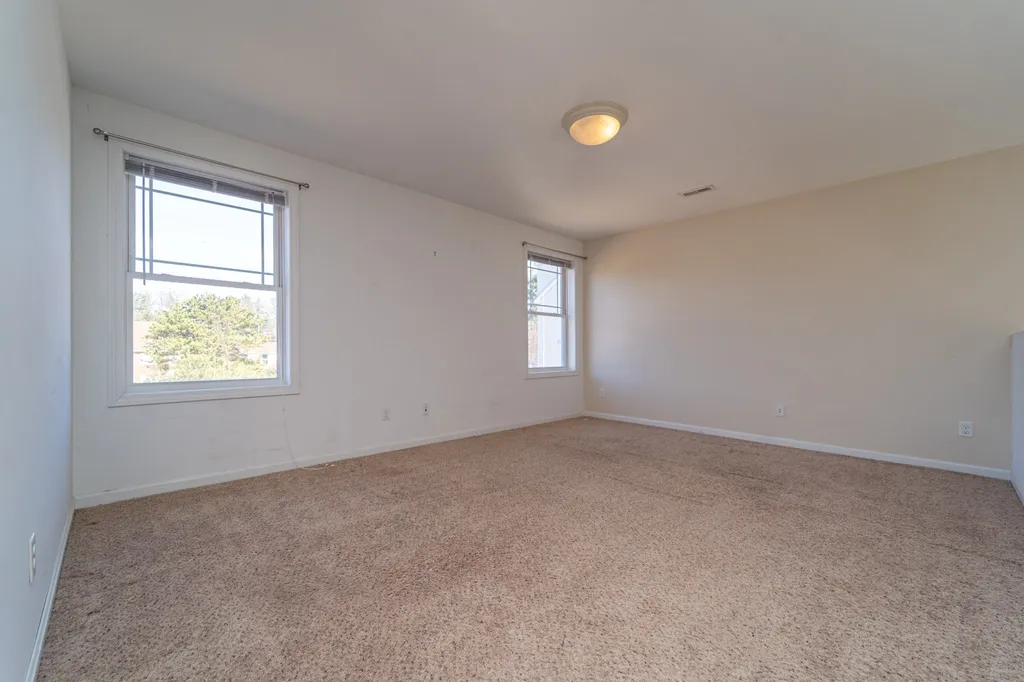 12 Gladiola Way Dover NH 03820