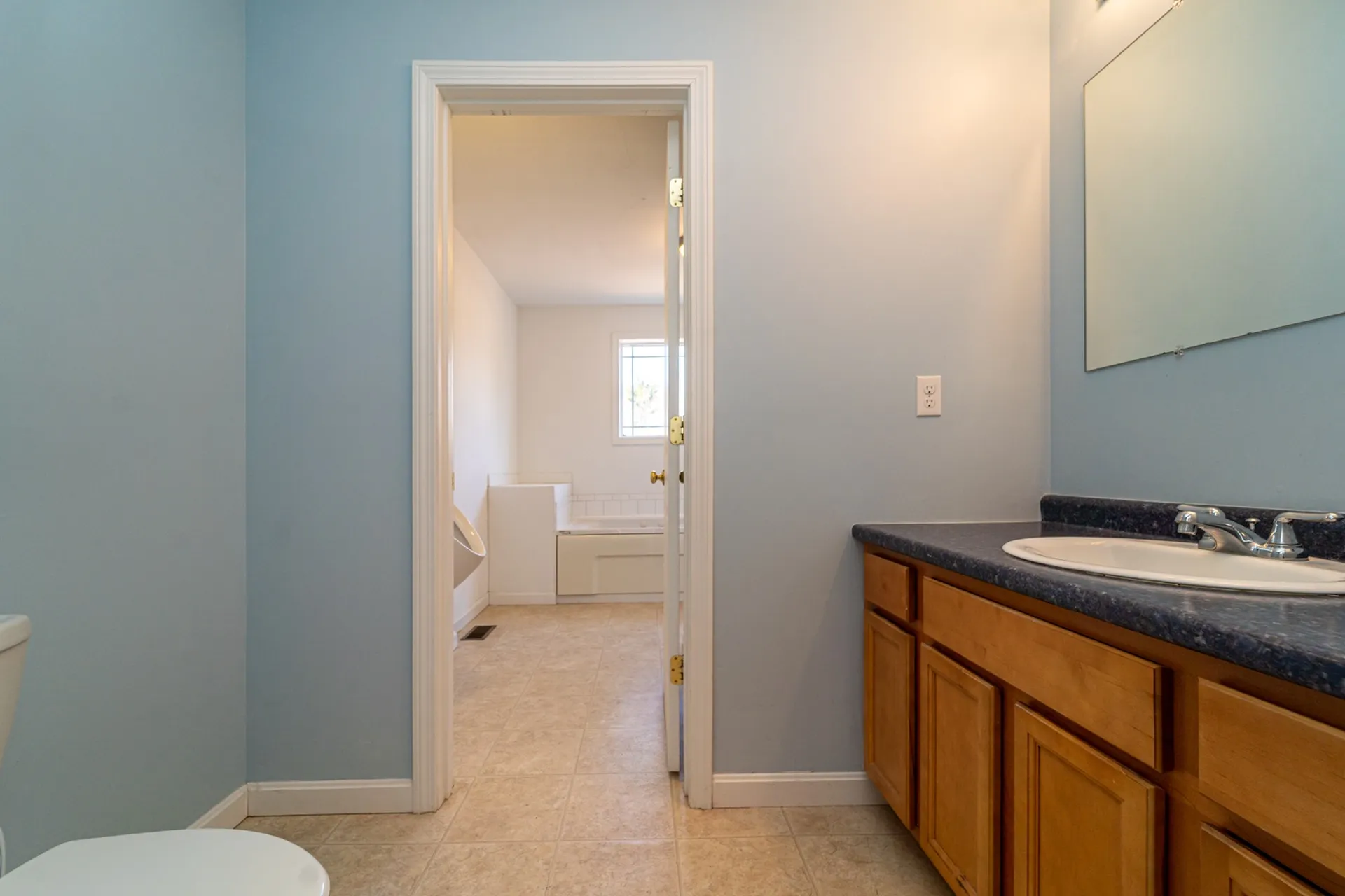 12 Gladiola Way Dover NH 03820