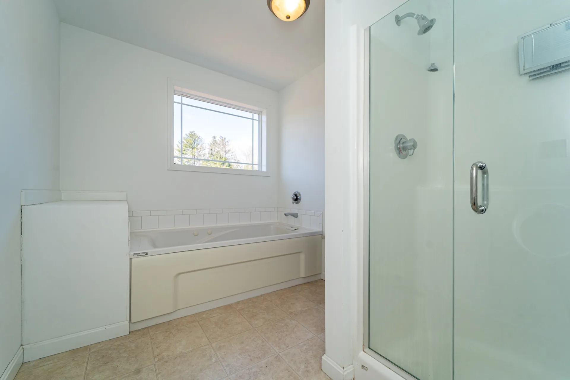 12 Gladiola Way Dover NH 03820