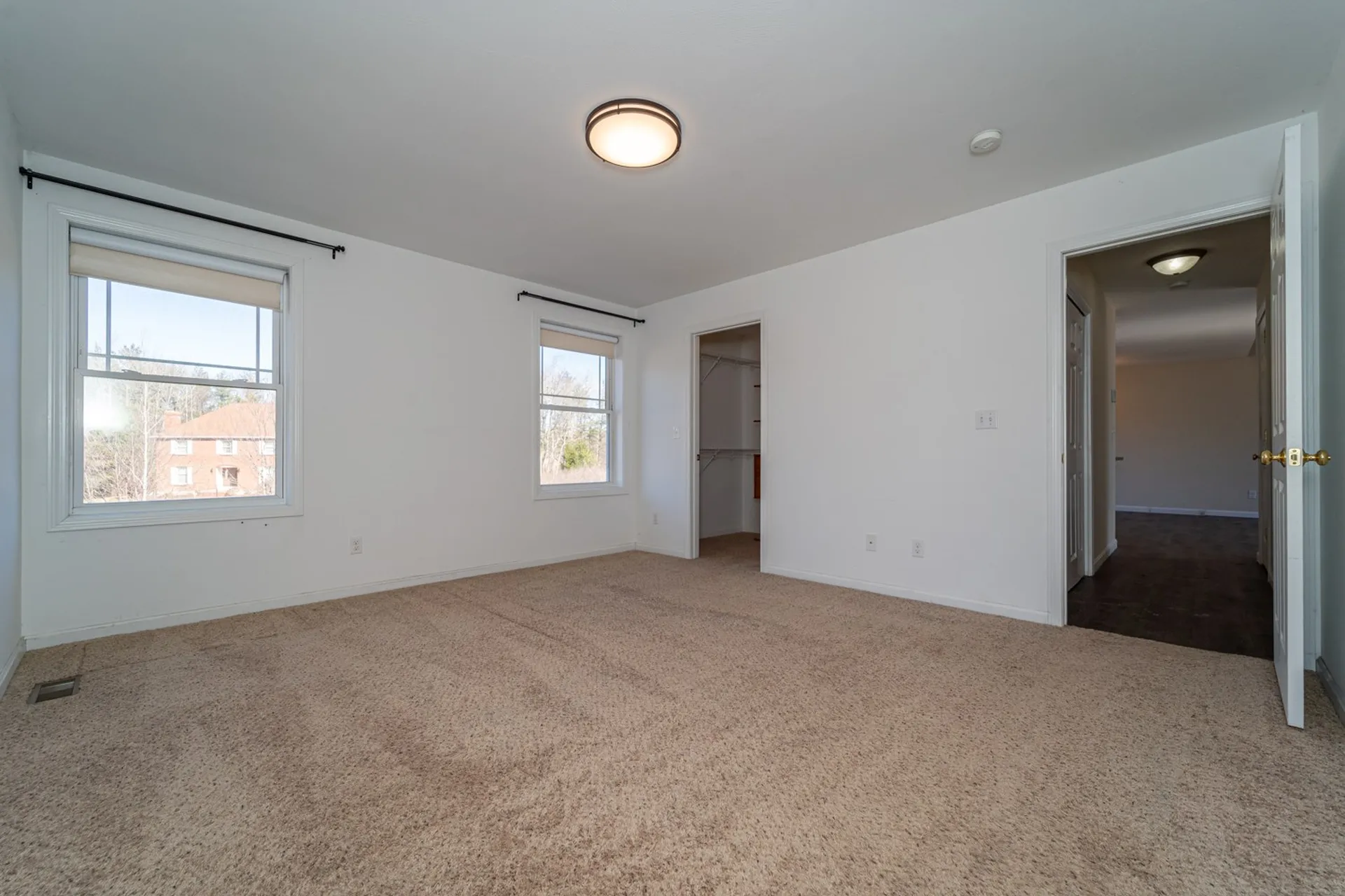 12 Gladiola Way Dover NH 03820