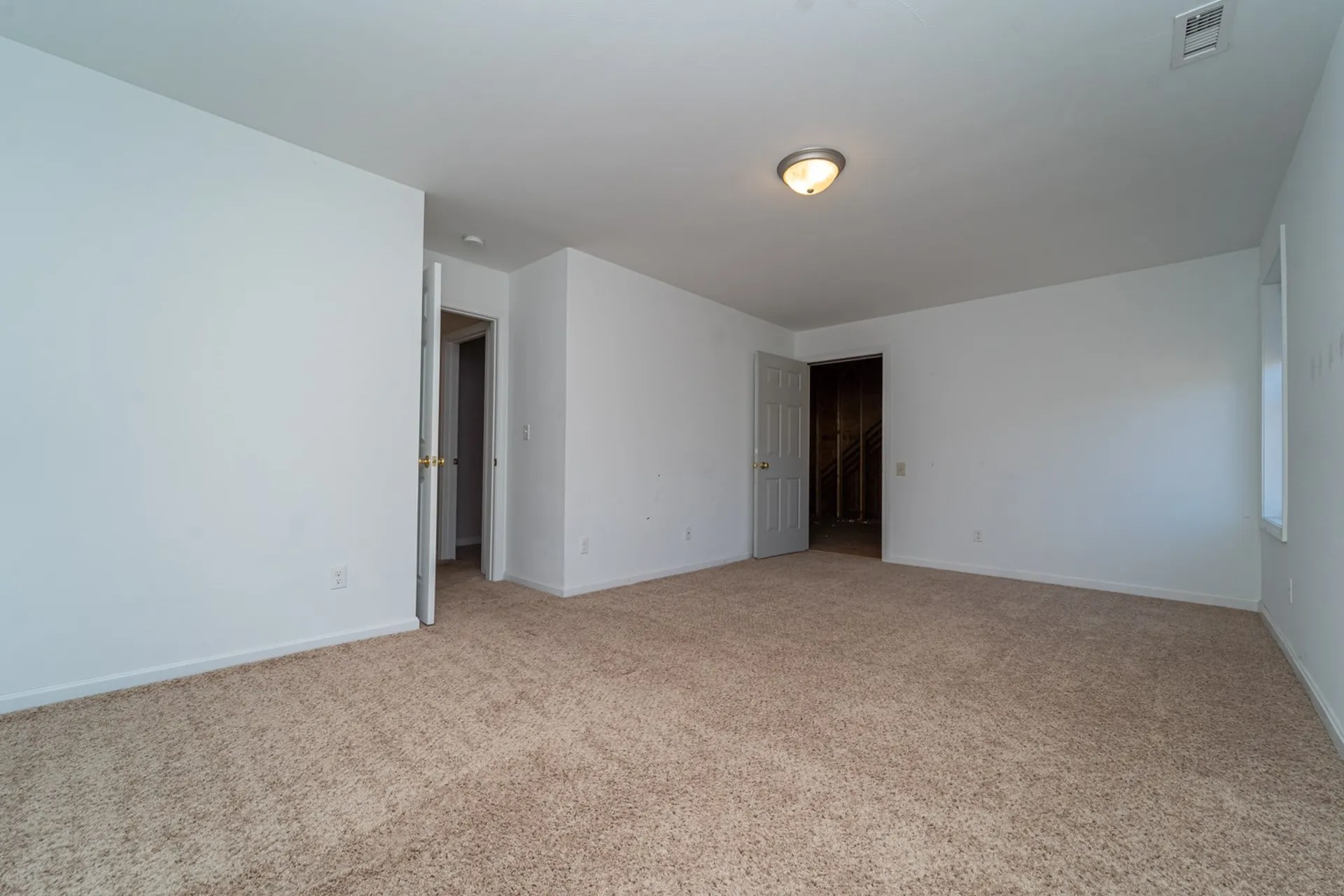 12 Gladiola Way Dover NH 03820