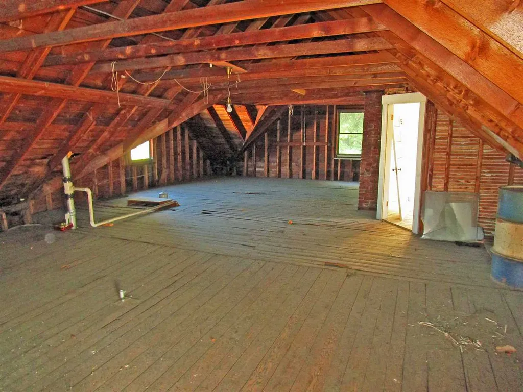 34-36 Pine Street Laconia NH 03246