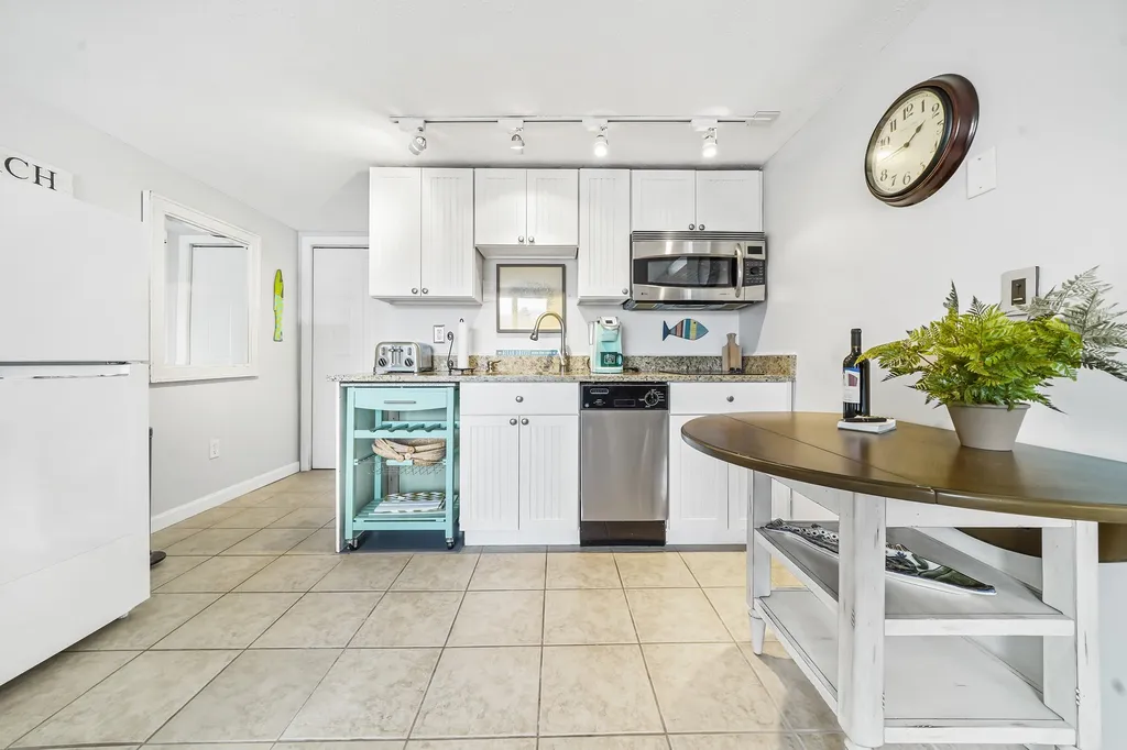 784 Ocean Boulevard Rye NH 03870