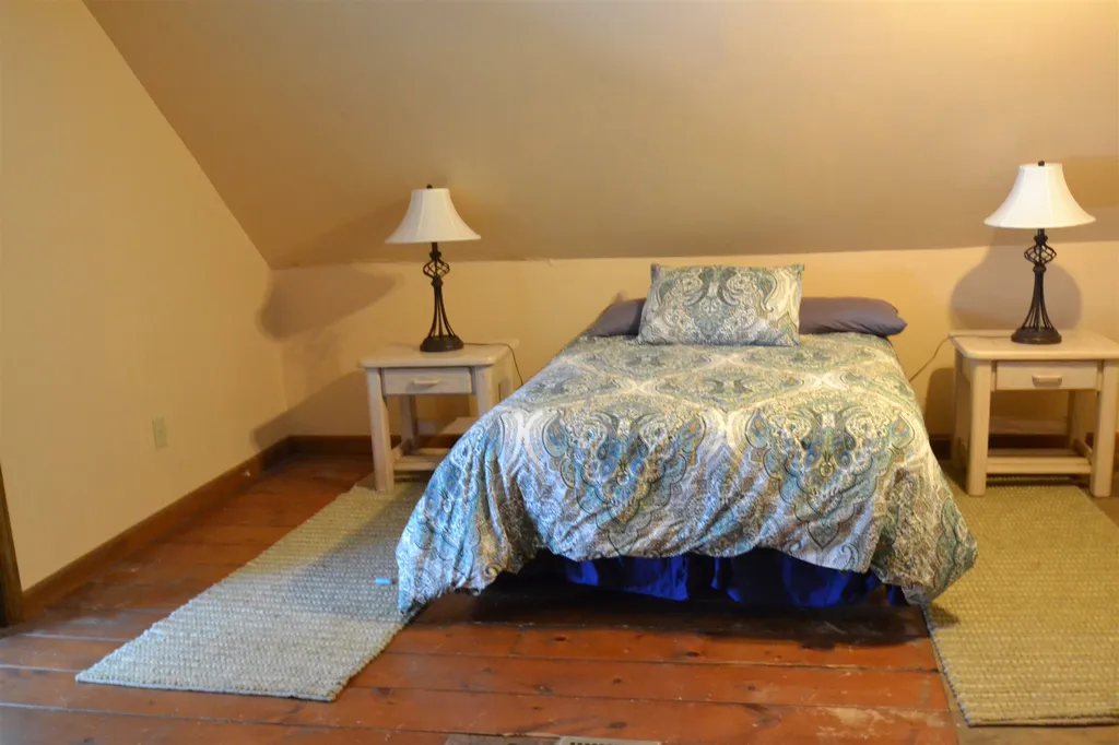 55 Carlyle Road Warren VT 05674