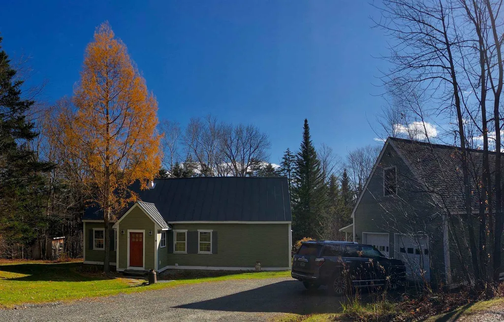 55 Carlyle Road Warren VT 05674