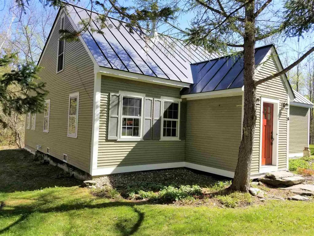 55 Carlyle Road Warren VT 05674