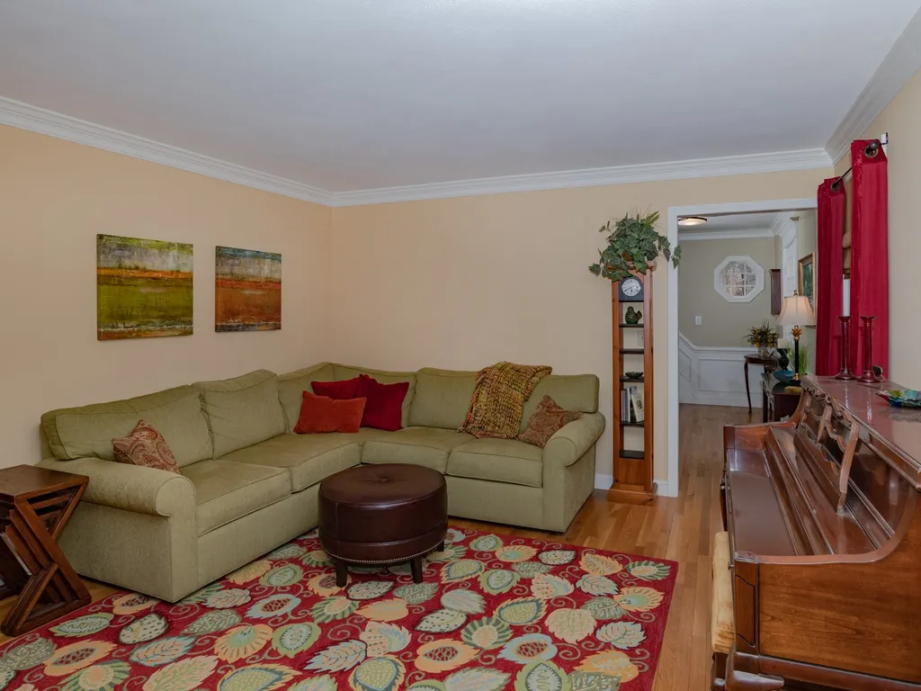 16 Reverend Houston Drive Bedford NH 03110