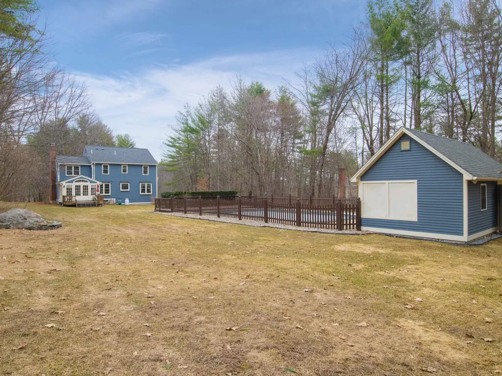 16 Reverend Houston Drive Bedford NH 03110