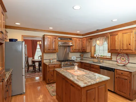 16 Reverend Houston Drive Bedford NH 03110