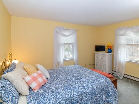 16 Reverend Houston Drive Bedford NH 03110
