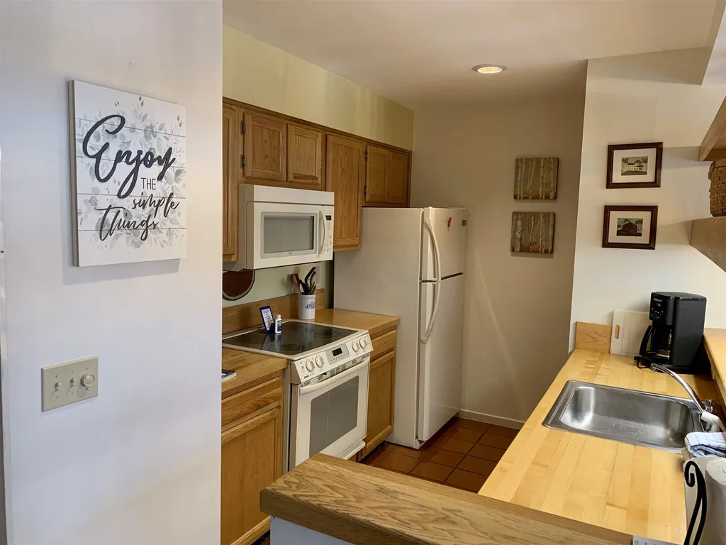 98 Snow Creek Road Warren VT 05674
