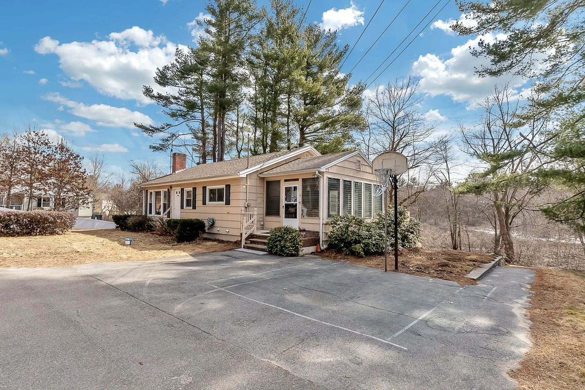 9 Cluff Road Salem NH 03079